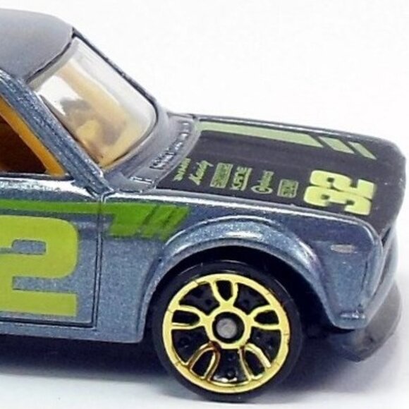 Hot Wheels Datsun Bluebird 32 Mattel - Picture 8 of 8